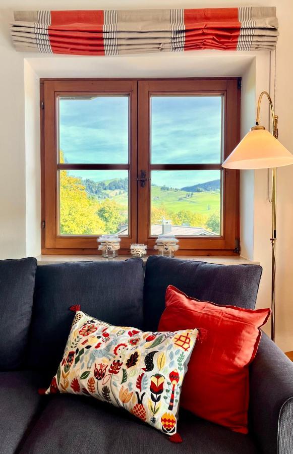 Wunderschoene Wohnung Mit Balkon Und Blick Auf Die Alpen Оберштауфен Экстерьер фото