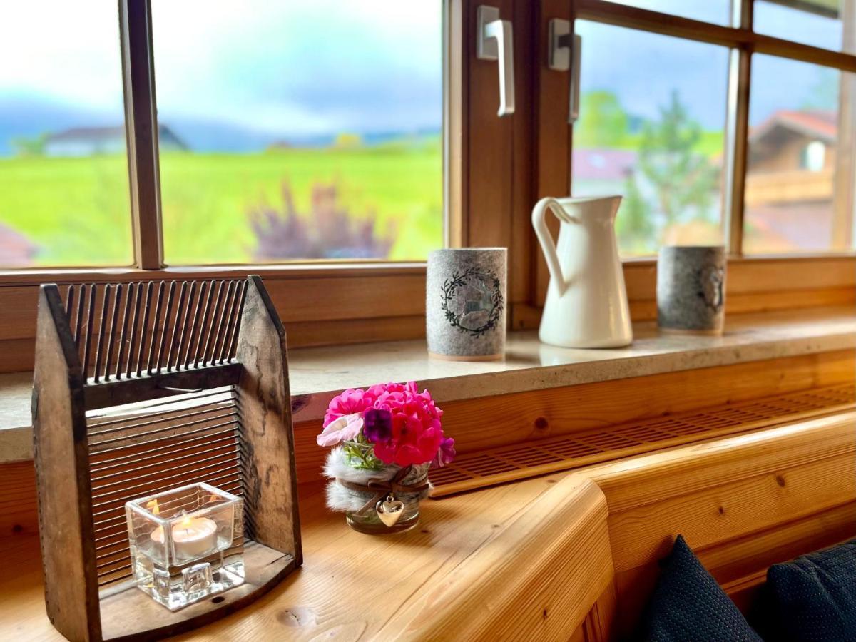 Wunderschoene Wohnung Mit Balkon Und Blick Auf Die Alpen Оберштауфен Экстерьер фото